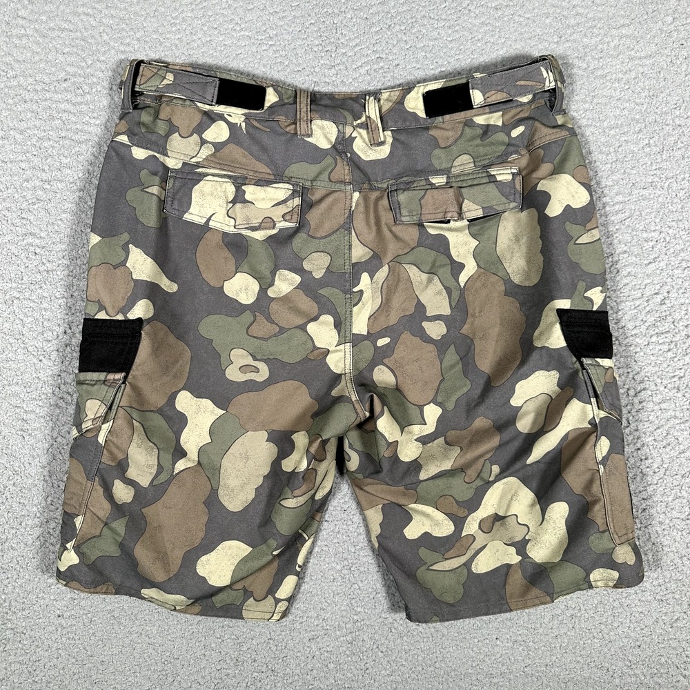 Salty Crew Shorts Mens 31 Green Hybrid Cargo Quick Dry Casual Preppy Fishing - Picture 15 of 15